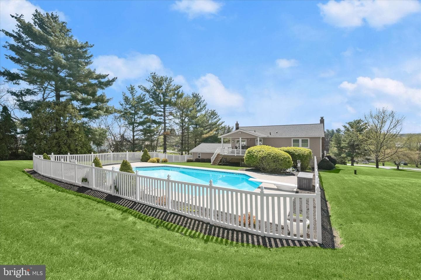 3002 Glenvue Drive photo 43