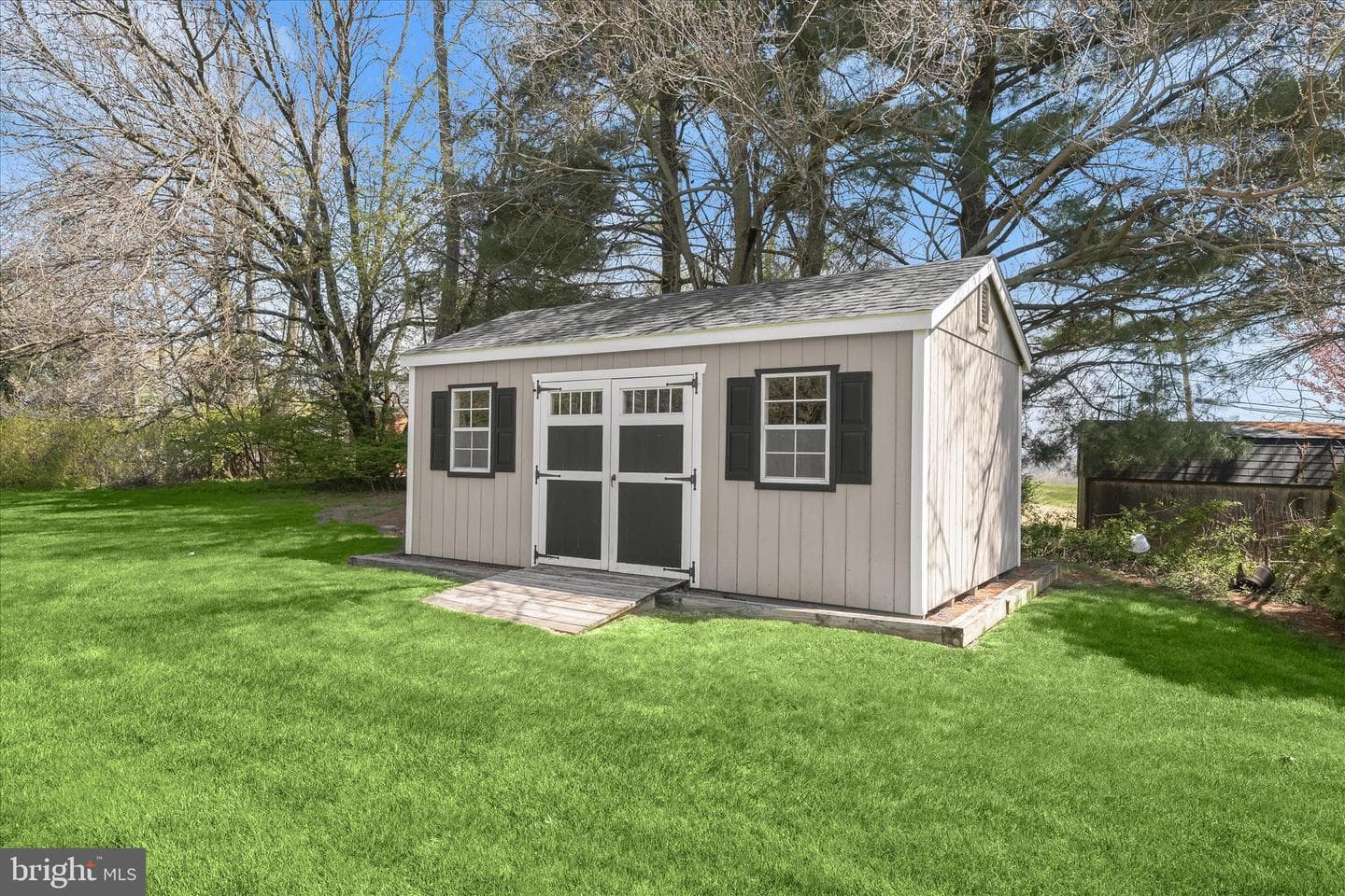 3002 Glenvue Drive photo 46
