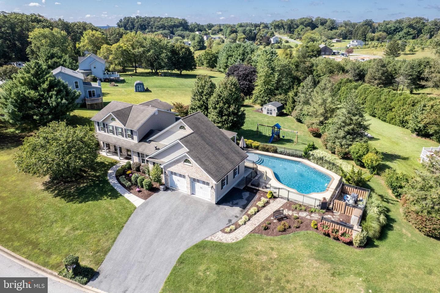 3297 Saint Georges Court photo 4