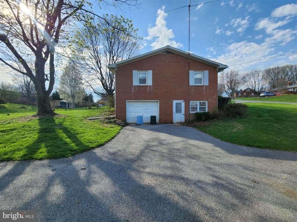 307 Barnes Avenue photo 5