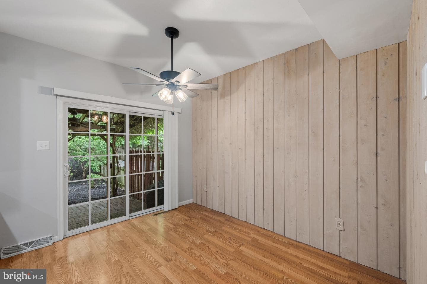 696 Tram Way photo 11