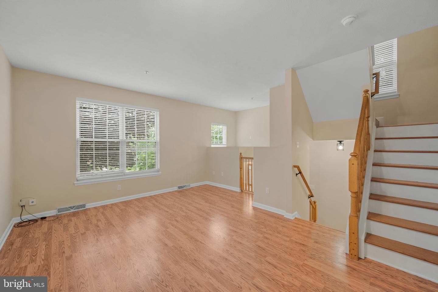 696 Tram Way photo 4