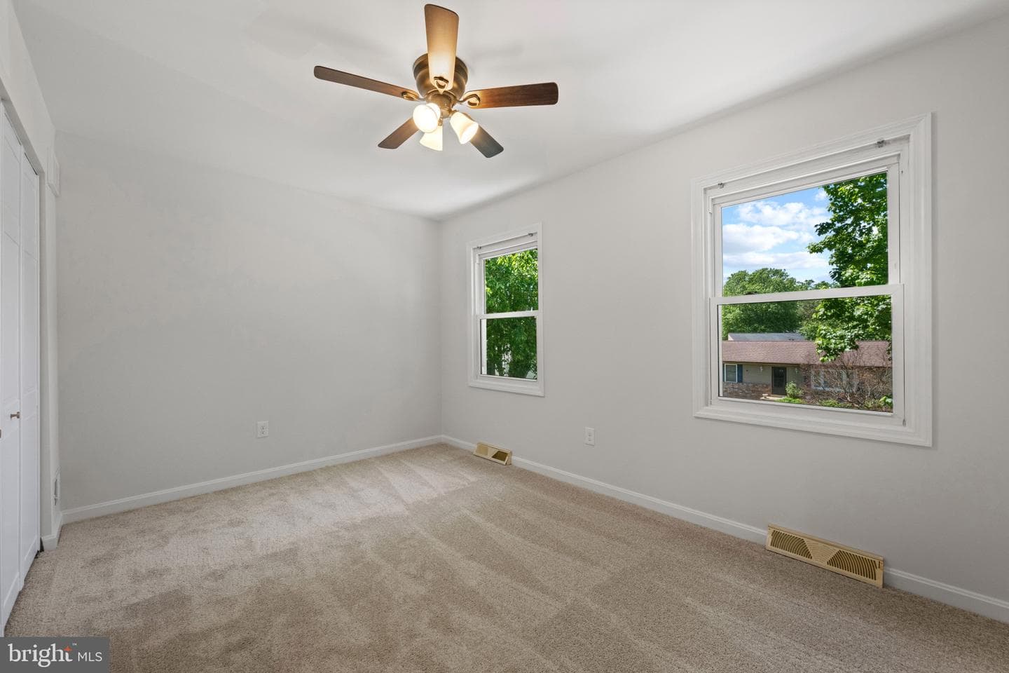 1956 Gardenia Street photo 22