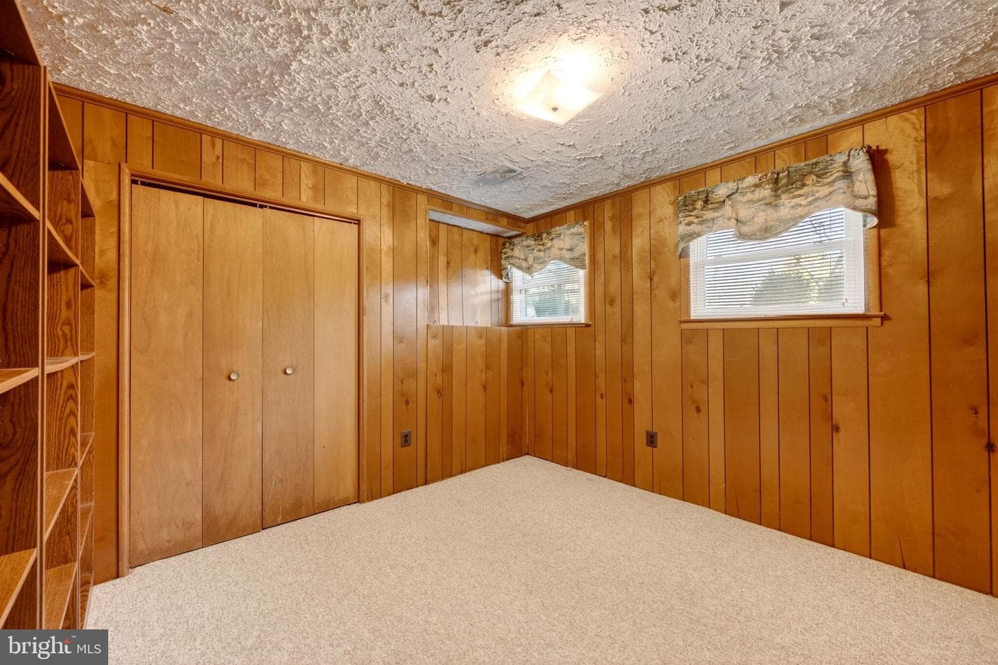 730 Rainbow Court photo 24
