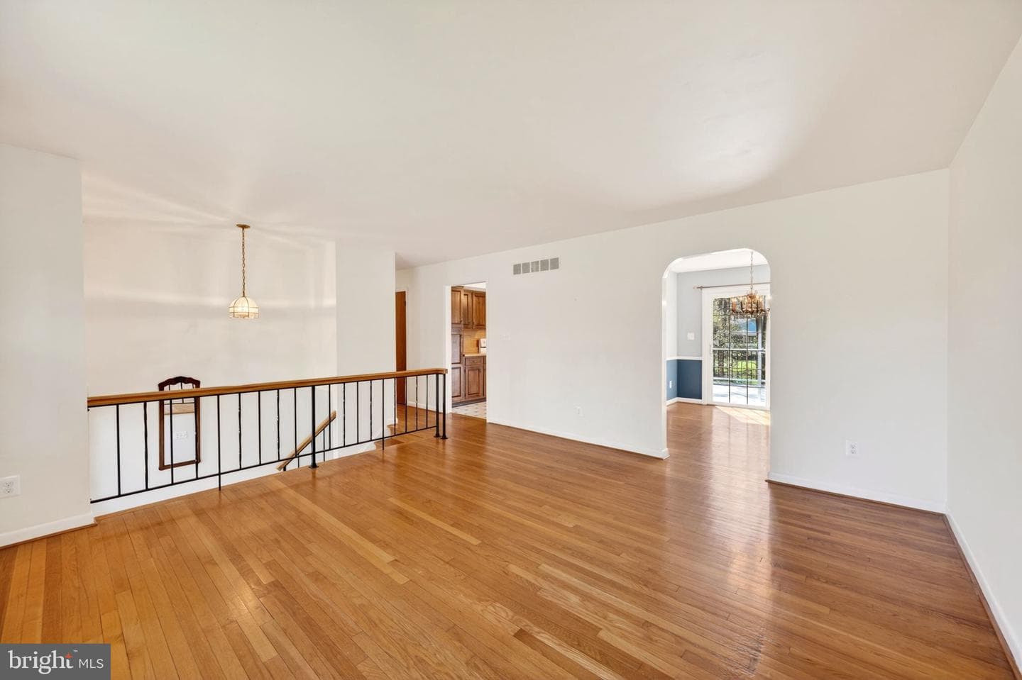 730 Rainbow Court photo 4