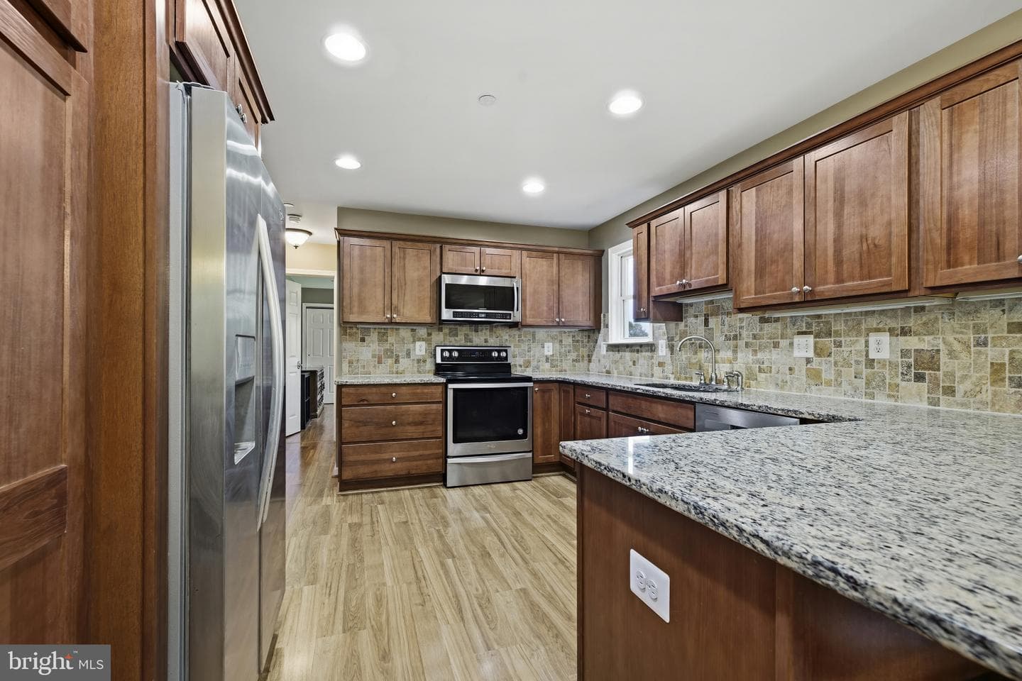 550 Yellow Lily Court photo 11