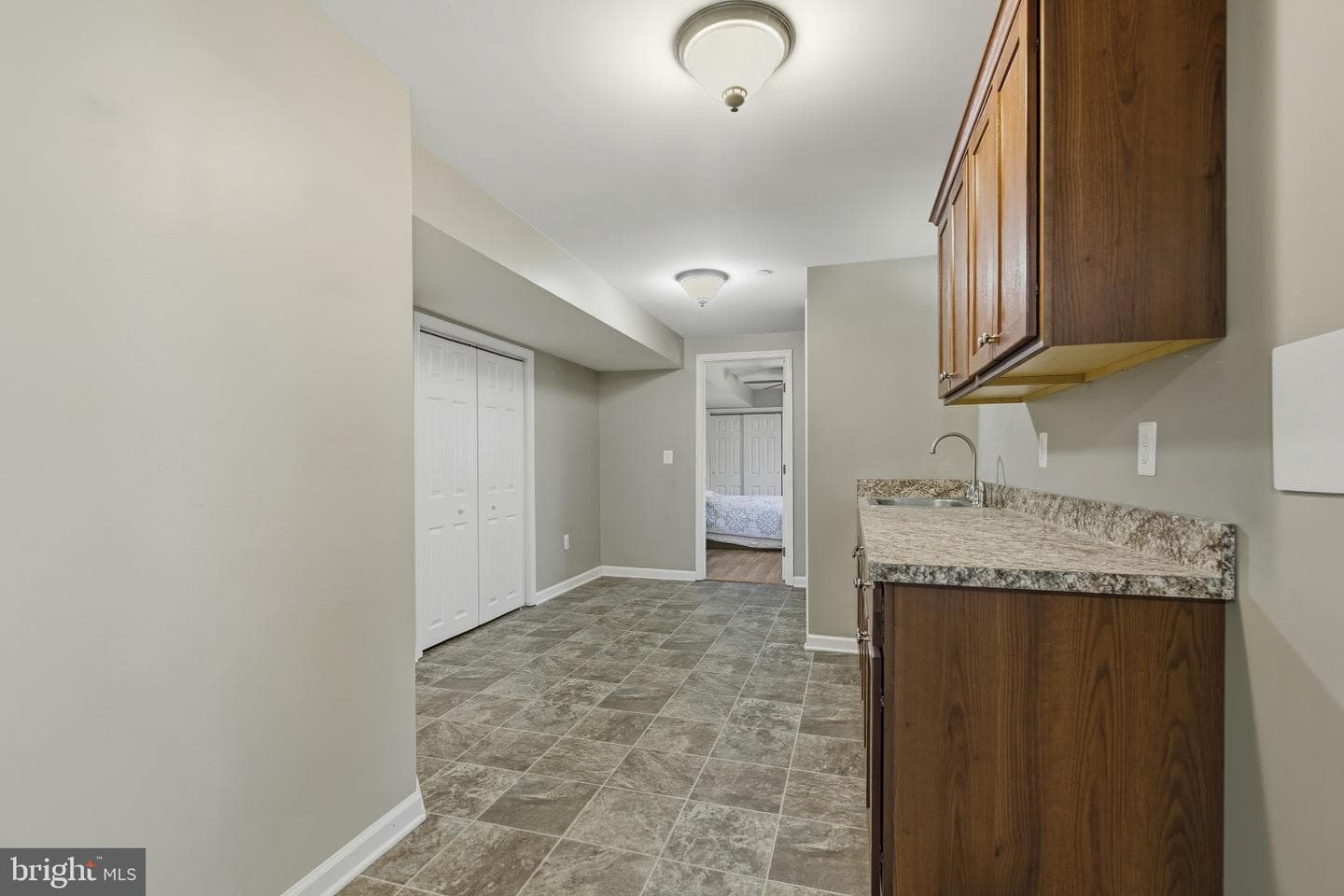 550 Yellow Lily Court photo 32