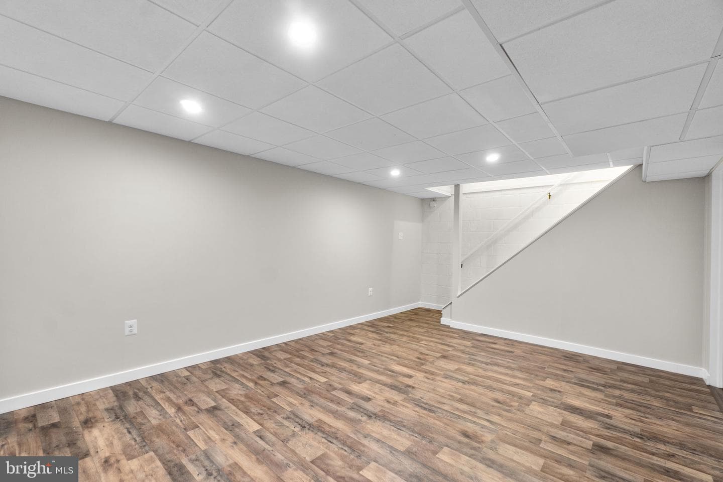 904 Caren Drive photo 34