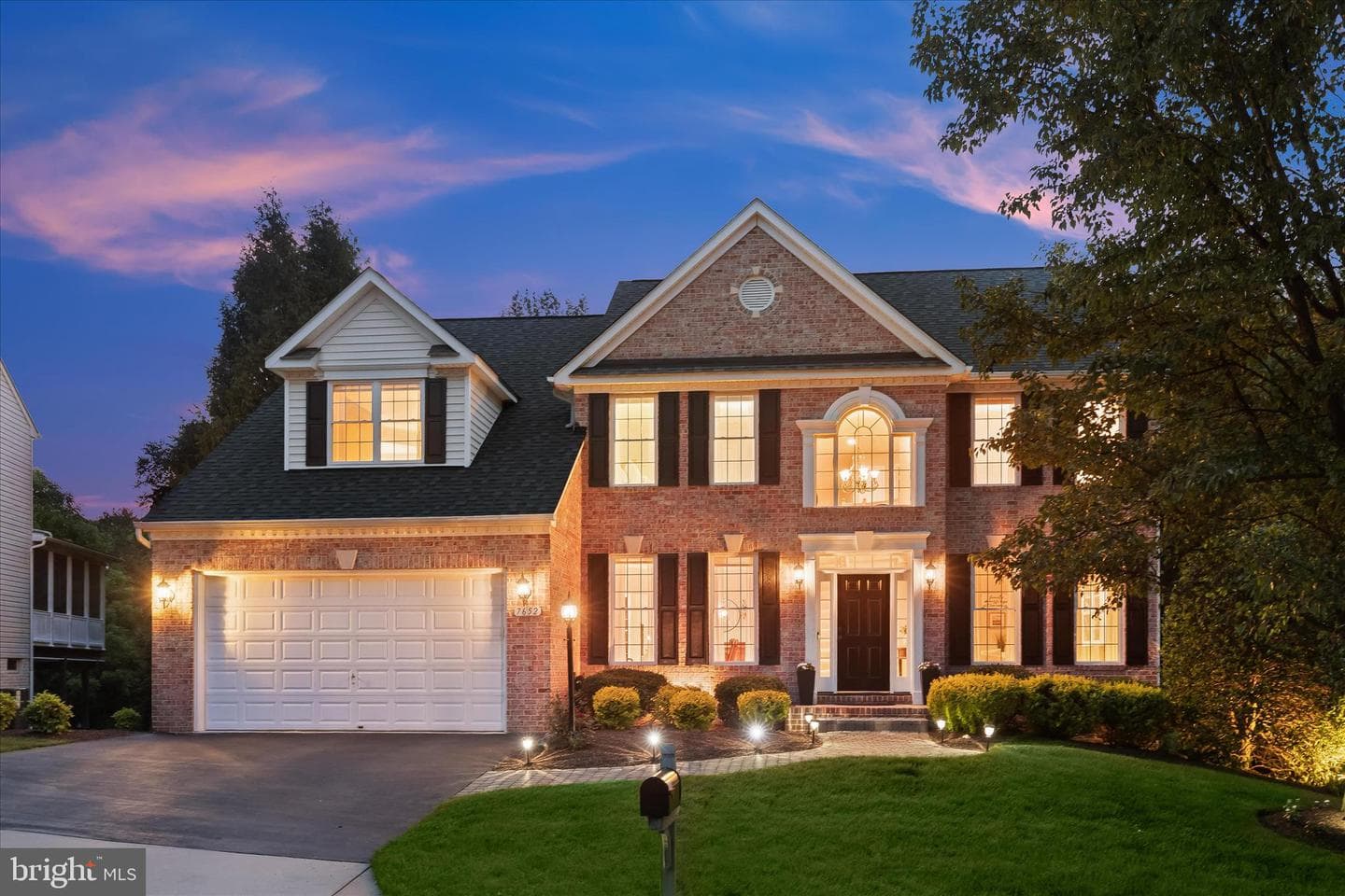 7652 Swallow Road photo 2