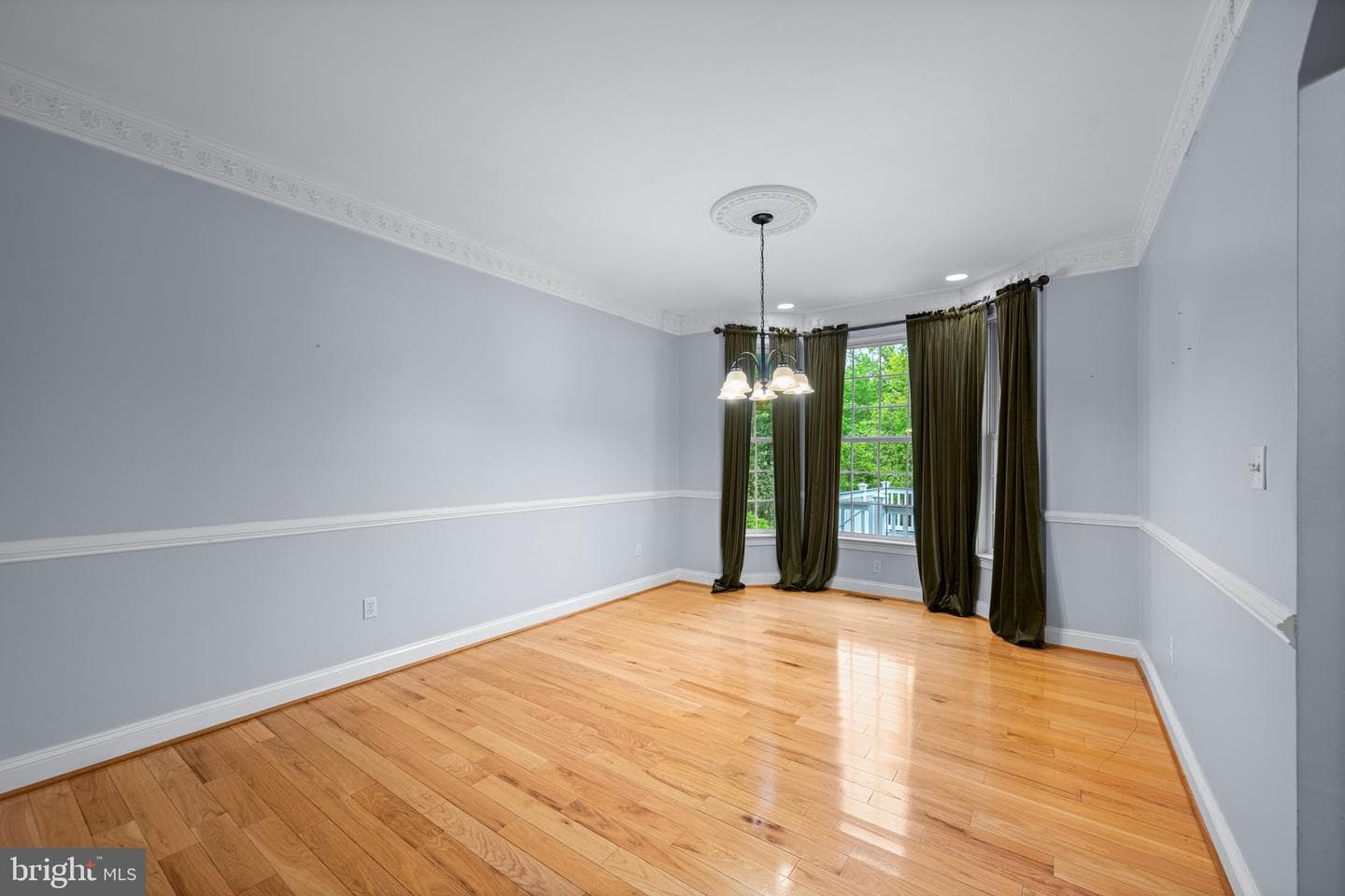 890 Sumner Court photo 22