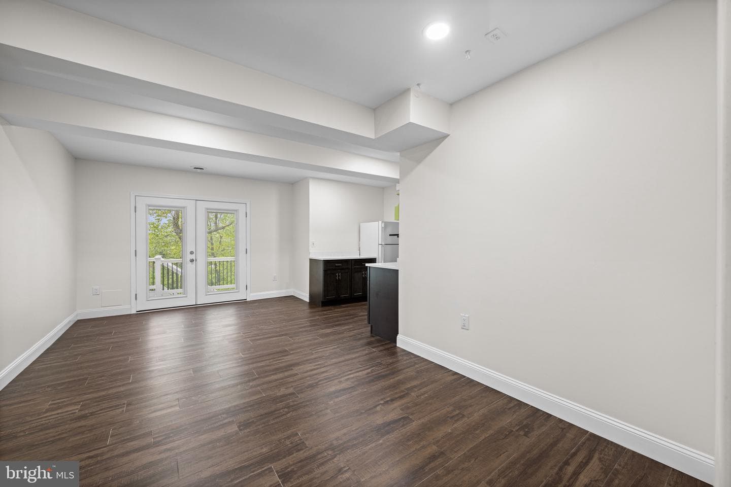 890 Sumner Court photo 43