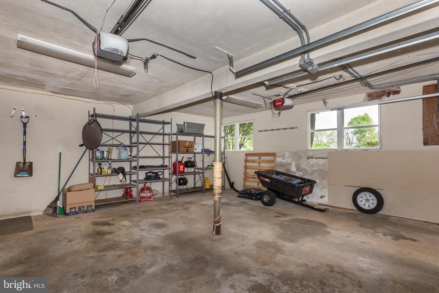 2711 Overview Road photo 35