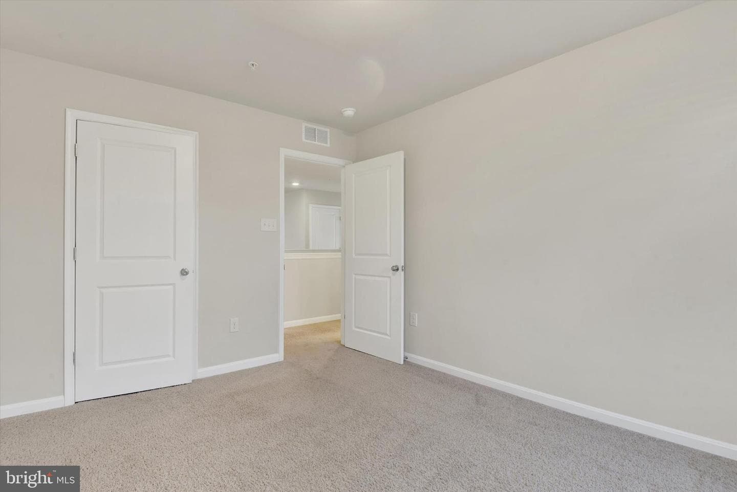 589 Friendship Road photo 20