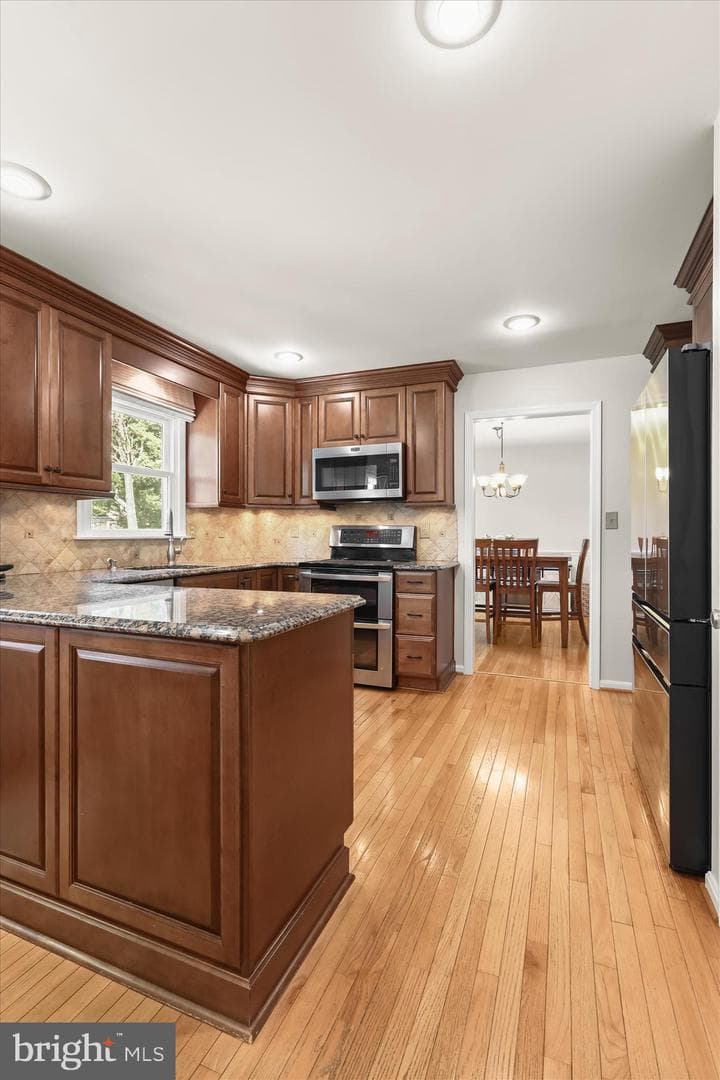 2798 Kathy Drive photo 22