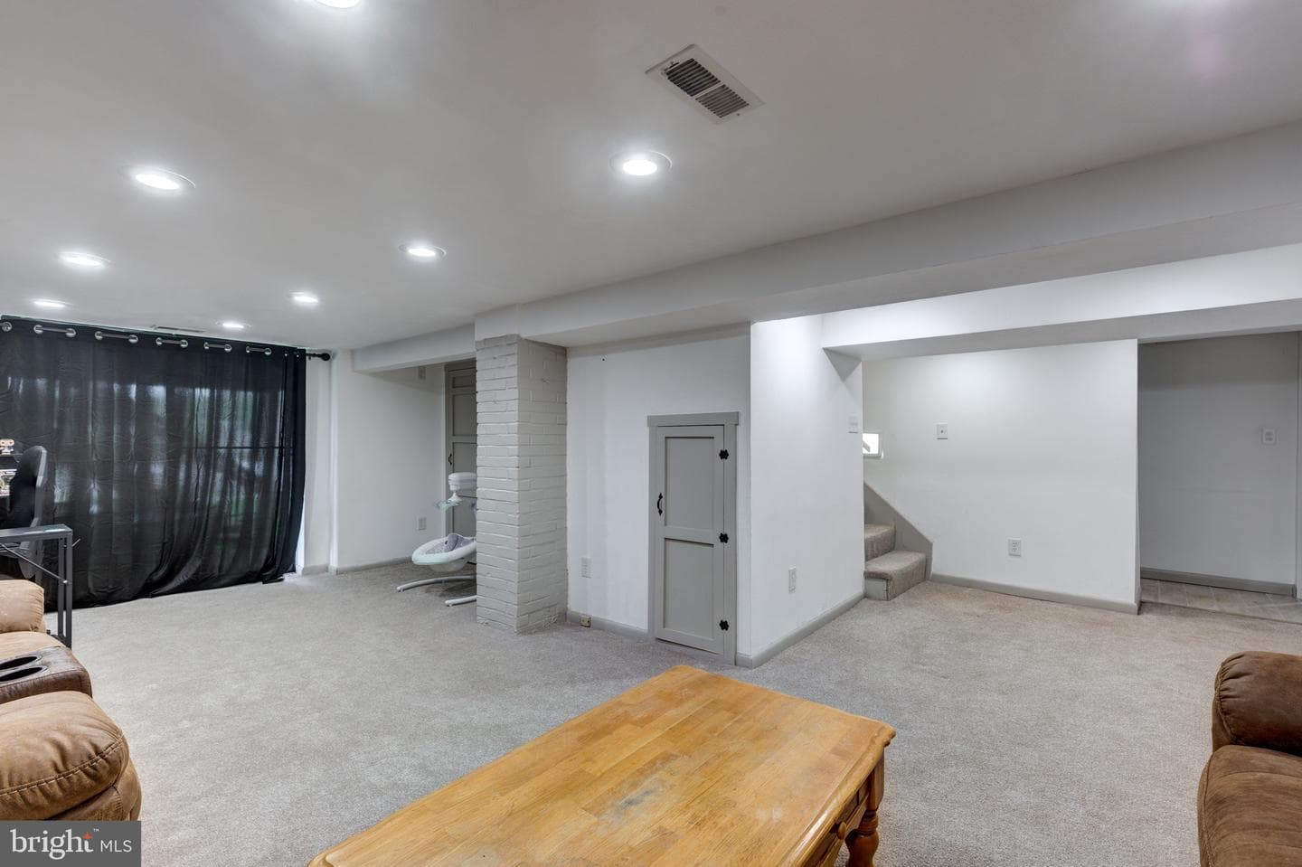 33 Milton Avenue photo 28