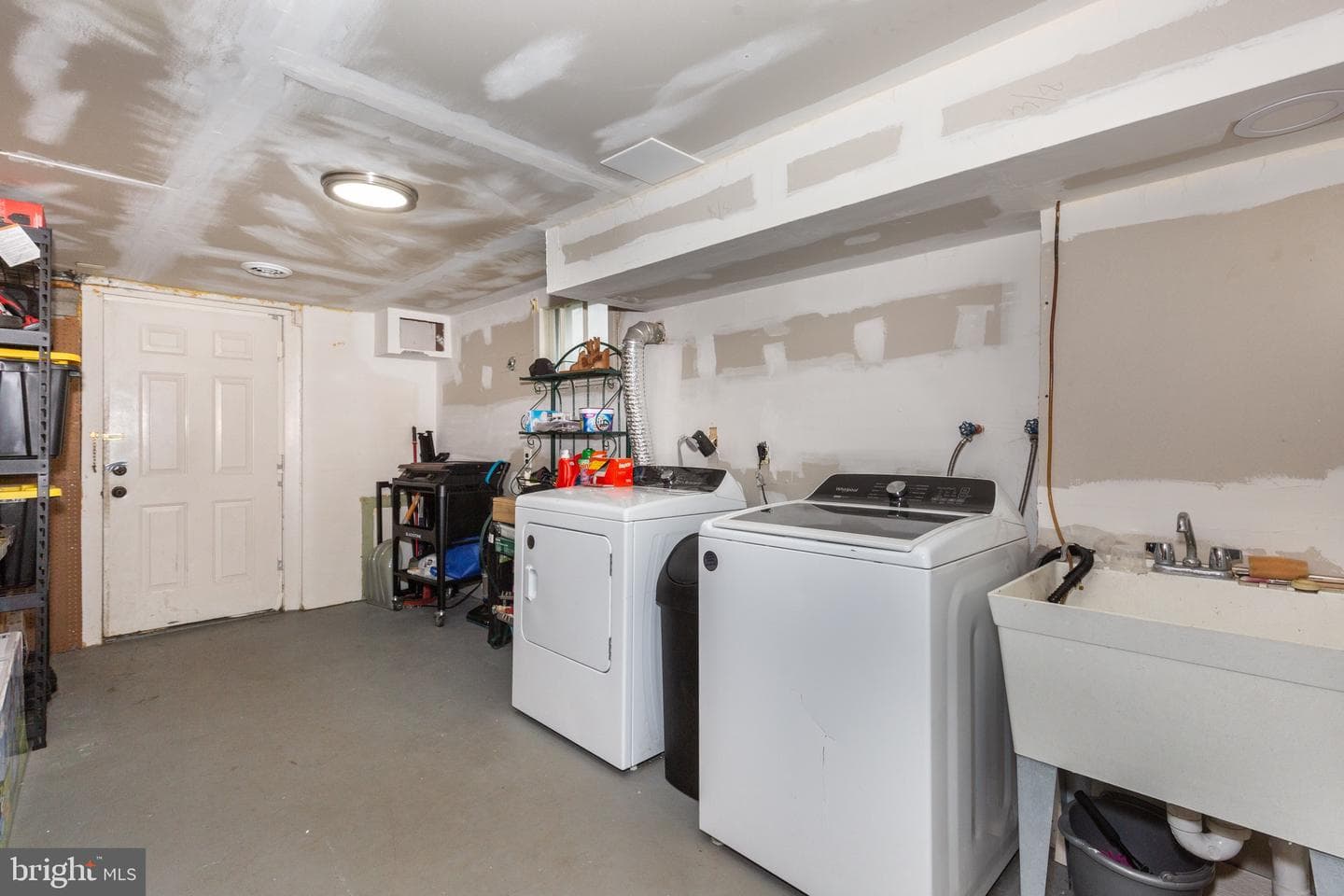 33 Milton Avenue photo 30