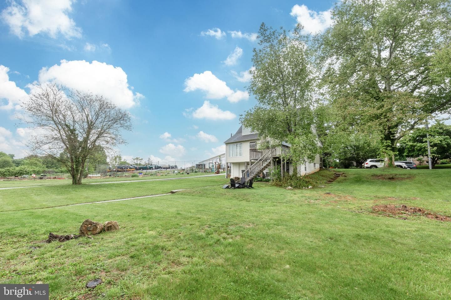 33 Milton Avenue photo 37