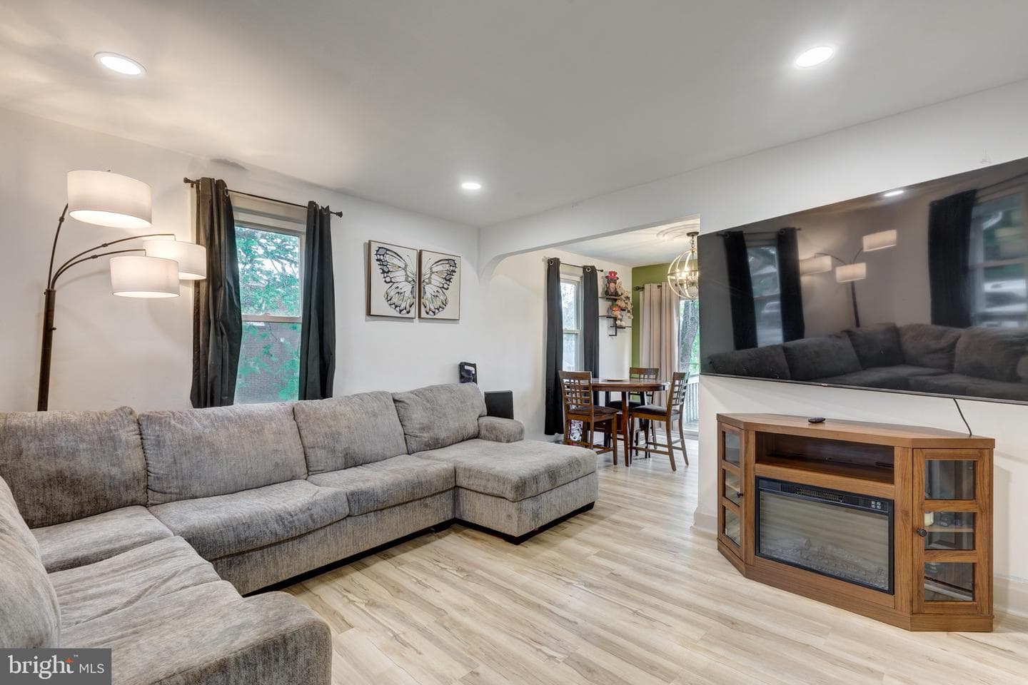 33 Milton Avenue photo 4