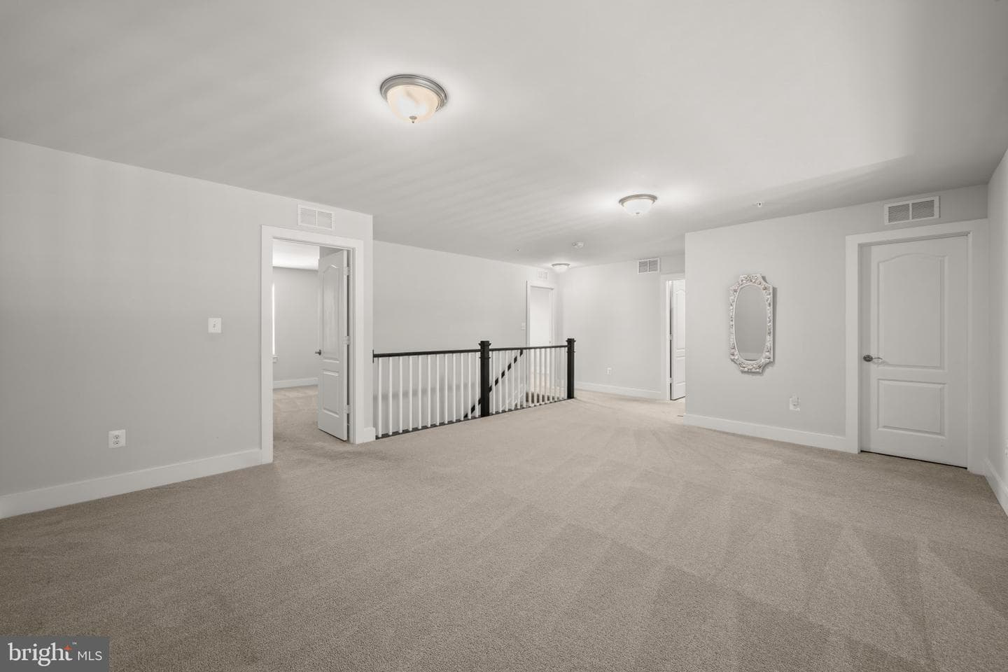 2812 Town View Circle photo 32