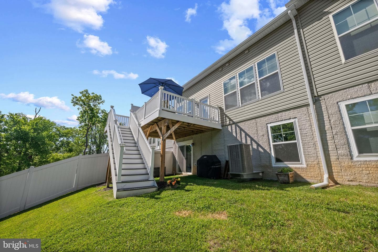 2812 Town View Circle photo 45