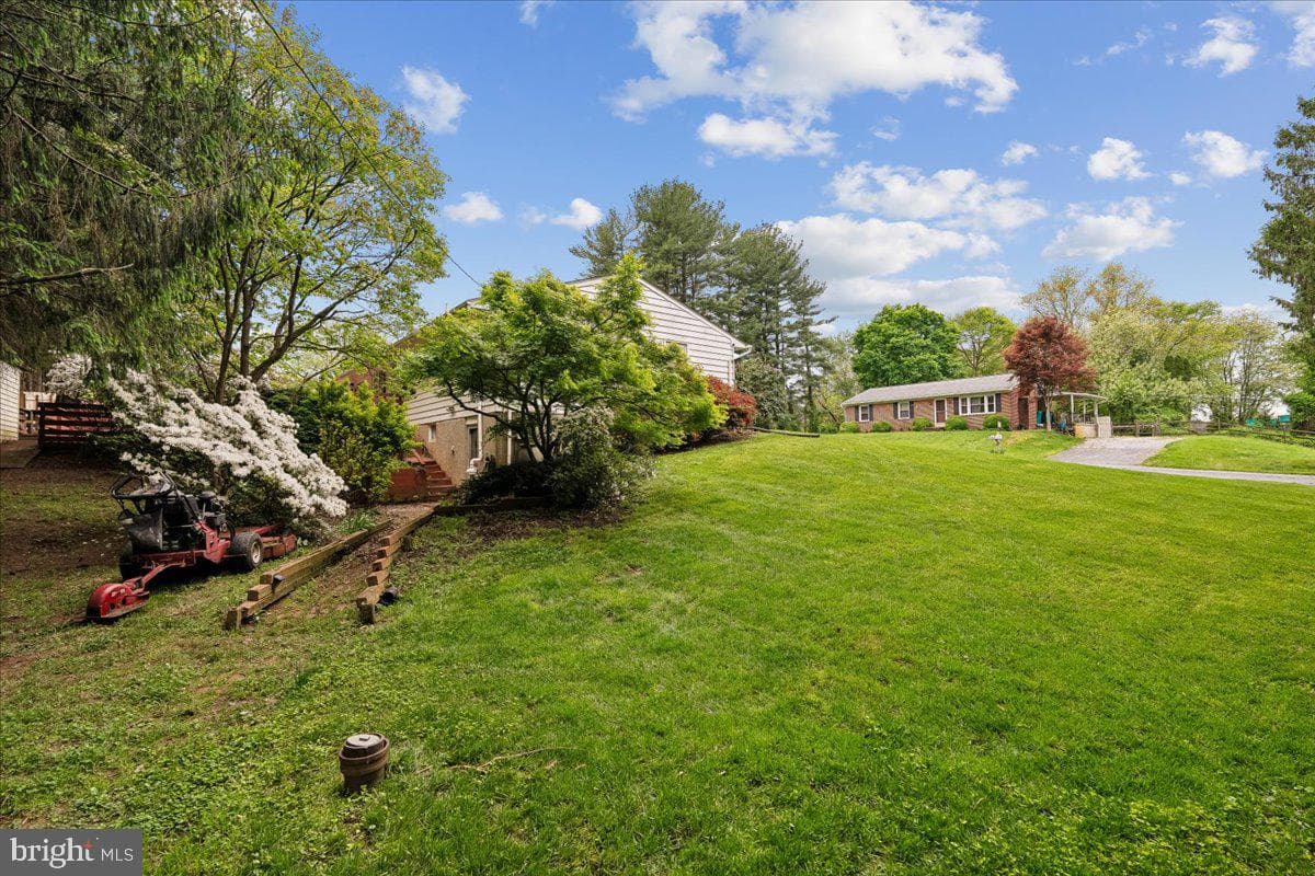 6203 W Hemlock Drive photo 18