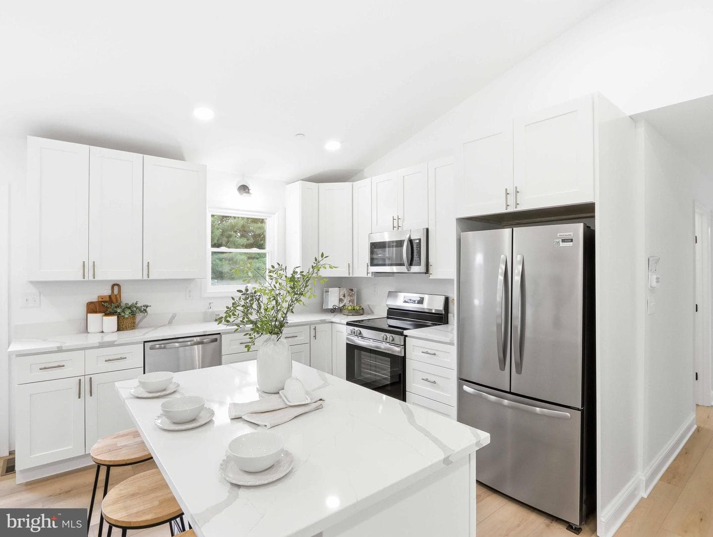 683 Sunflower Court photo 11