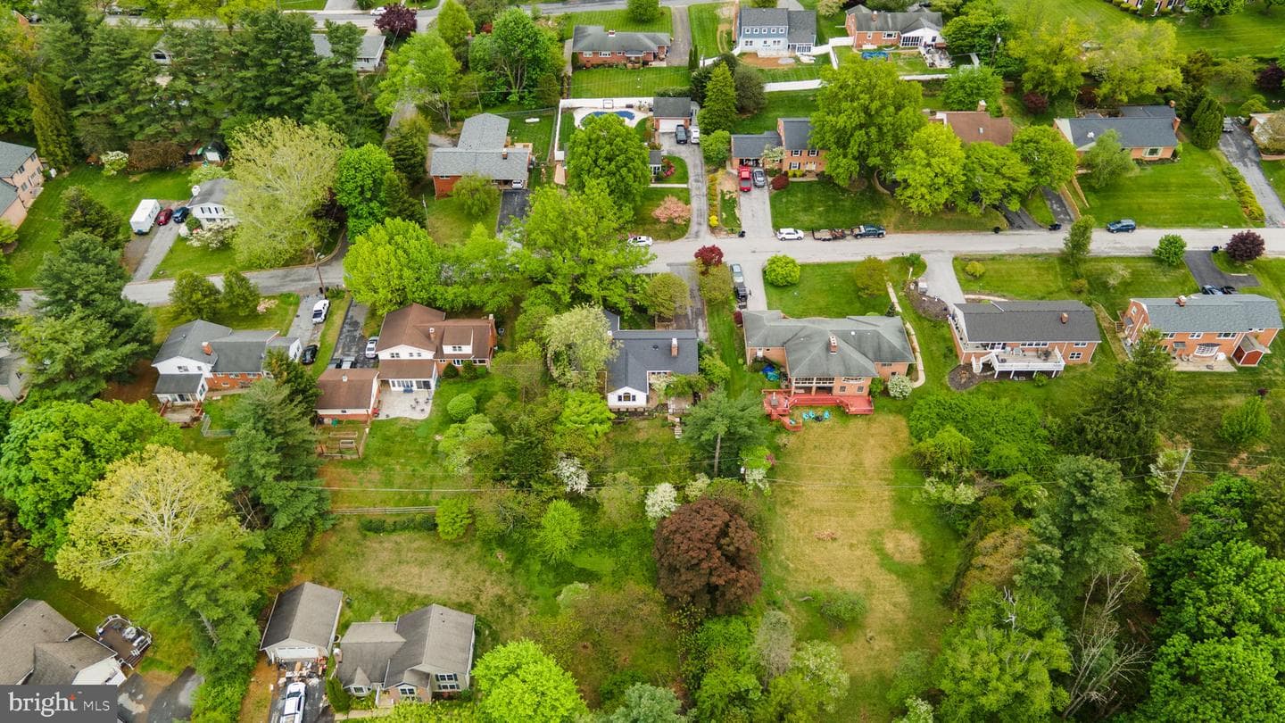 22 Fitzhugh Avenue photo 50