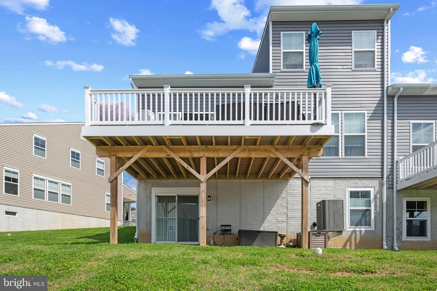 2843 Town View Circle photo 28