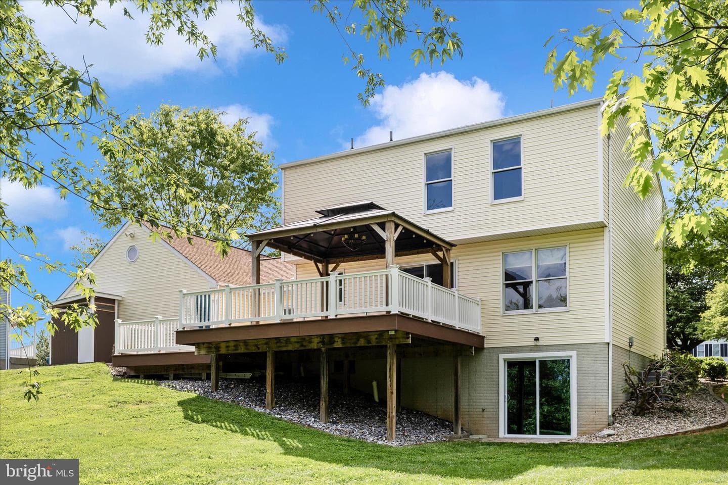 2679 Leslie Road photo 45