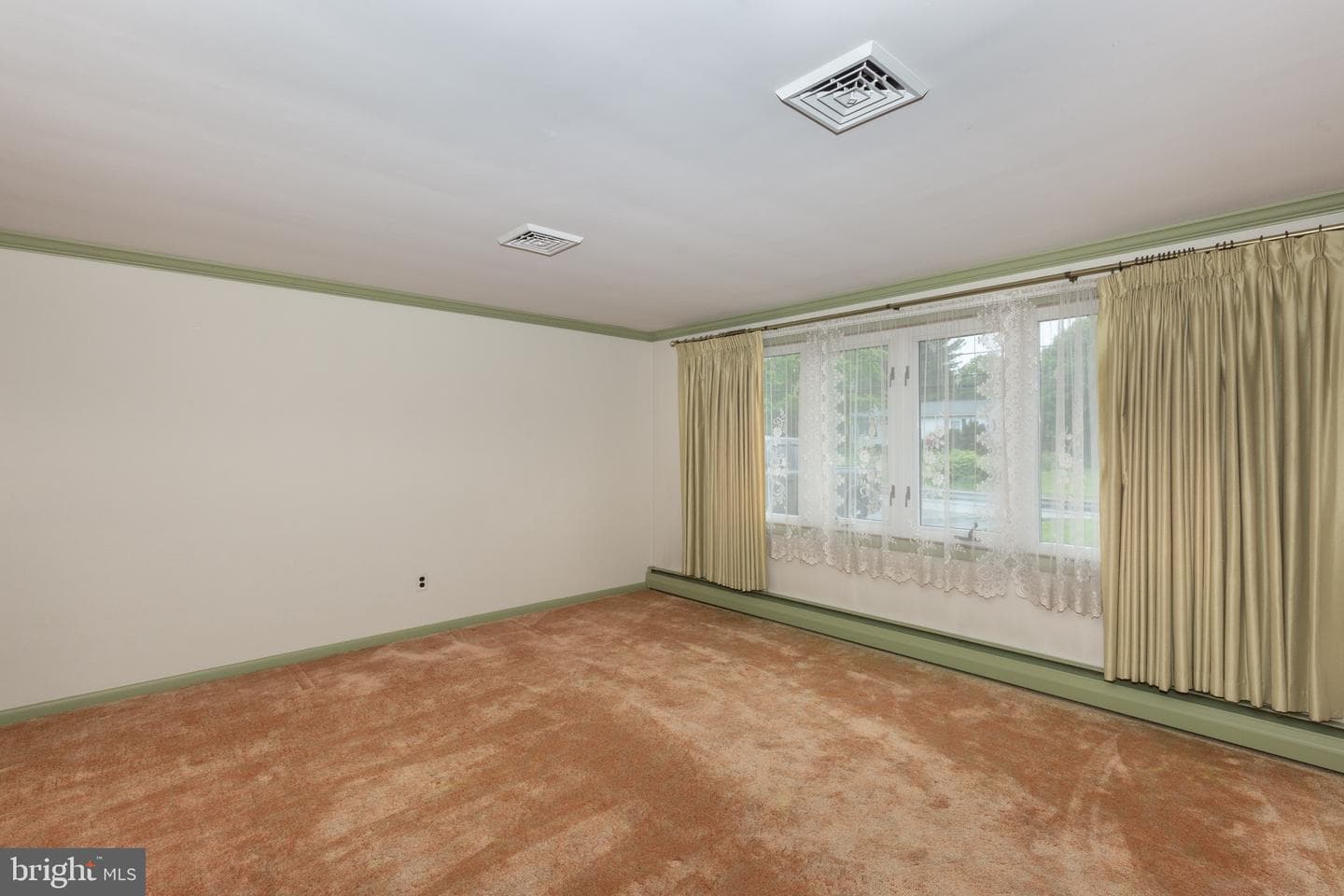 717 N Houcksville Road photo 10