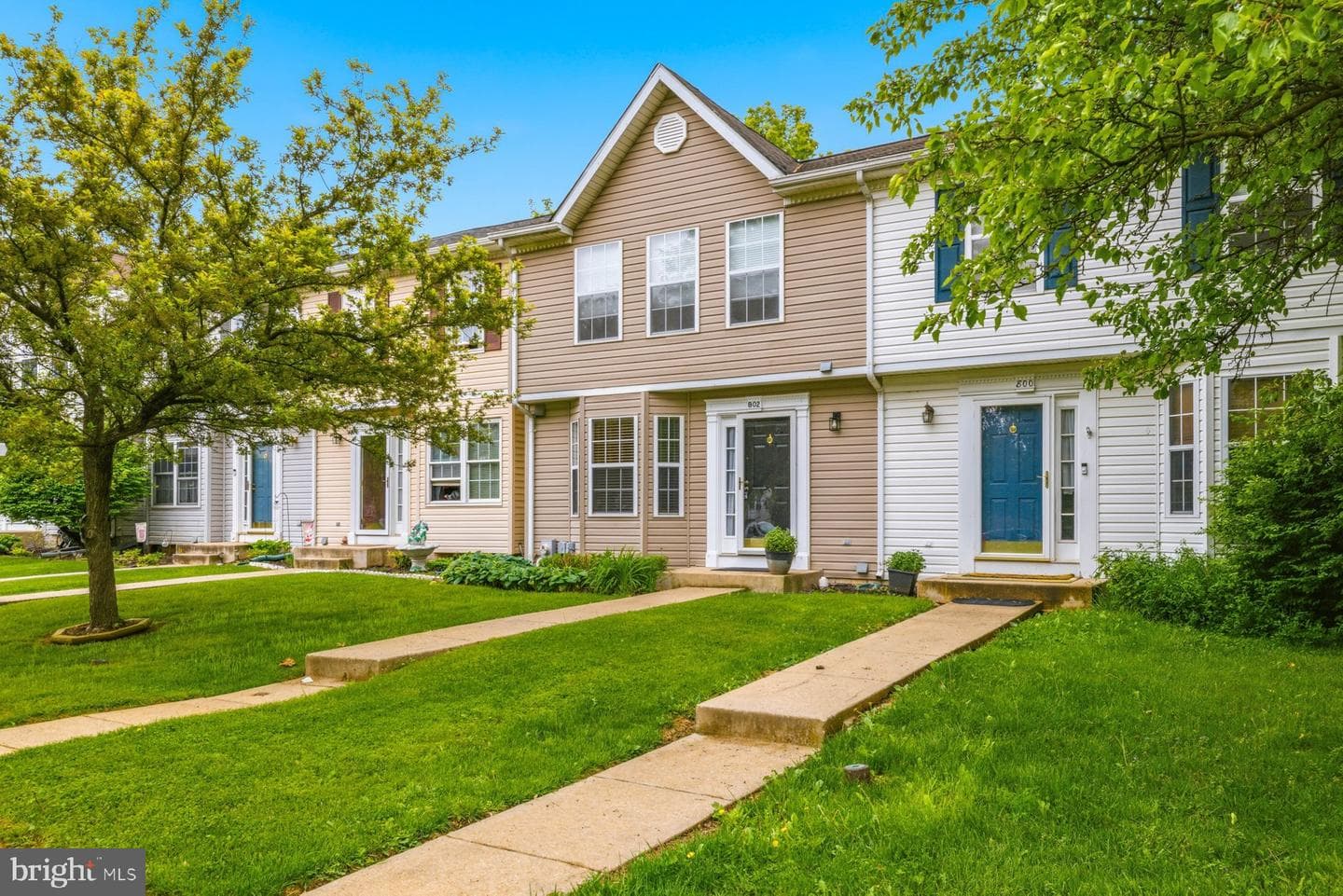 802 Medinah Circle photo 2