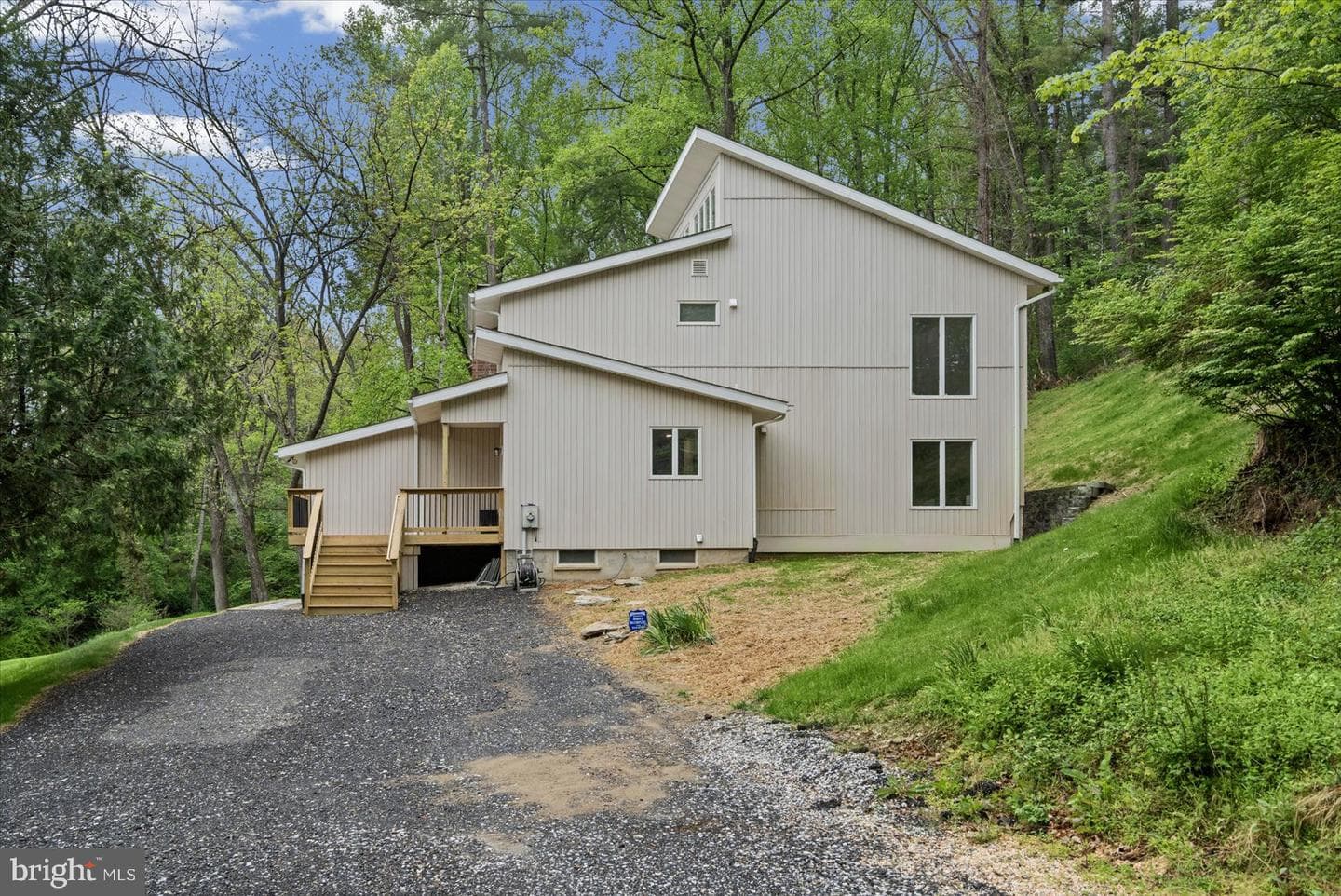 2056 Brown Road photo 3