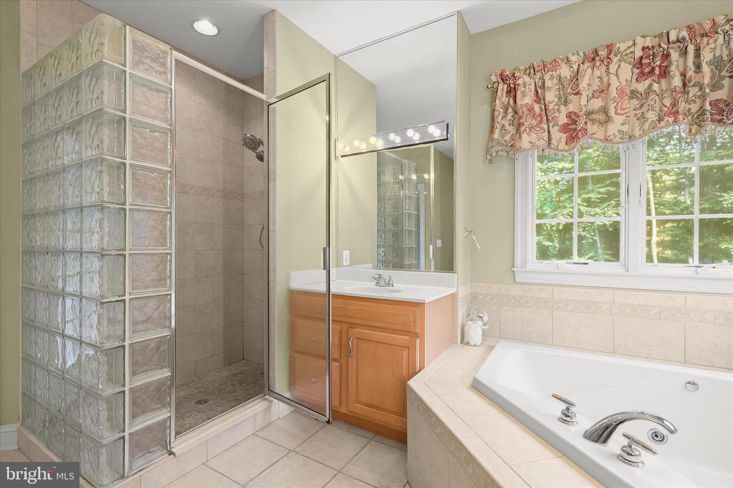 2400 Summerfield Drive photo 48