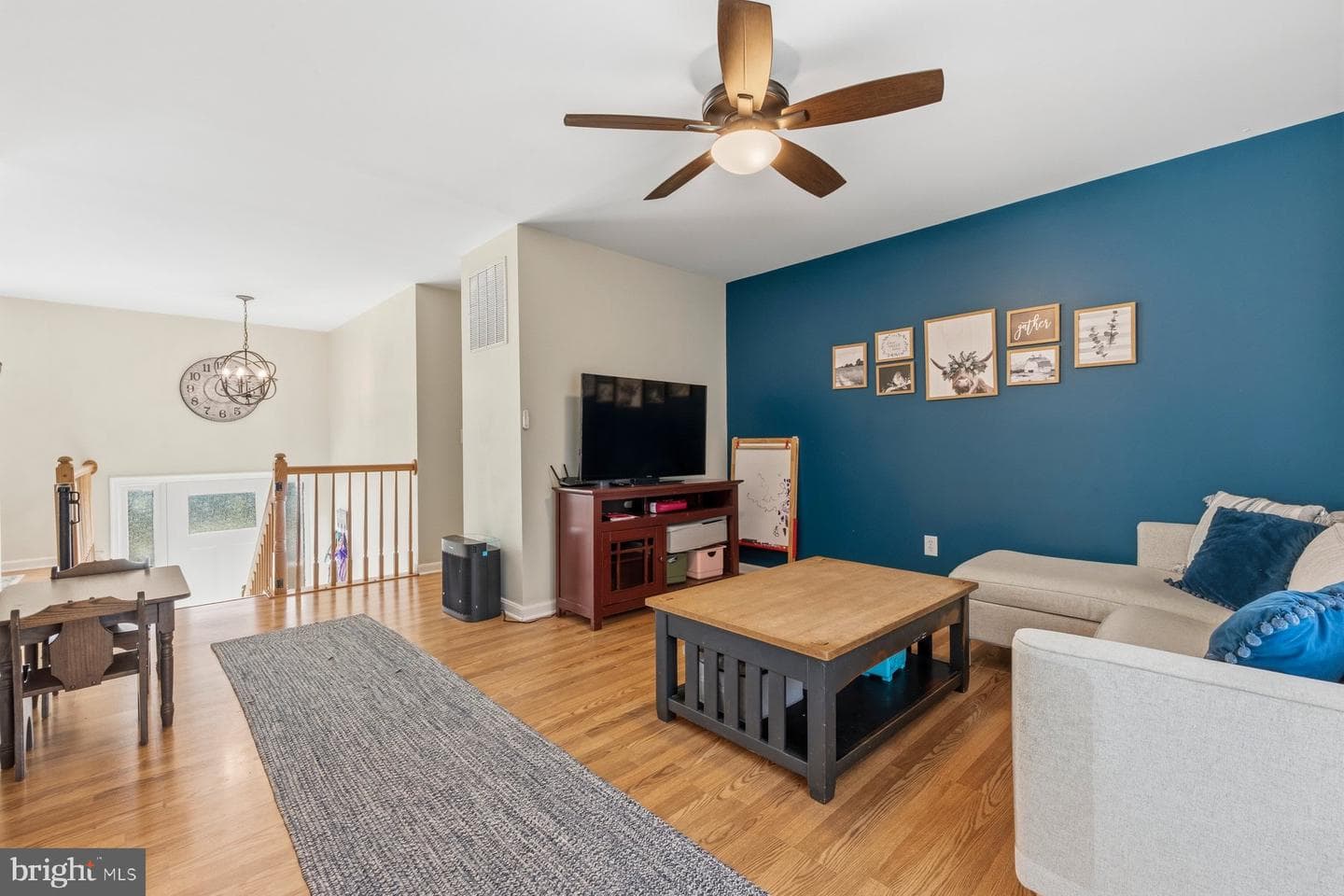 1183 Jo Apter Place photo 7