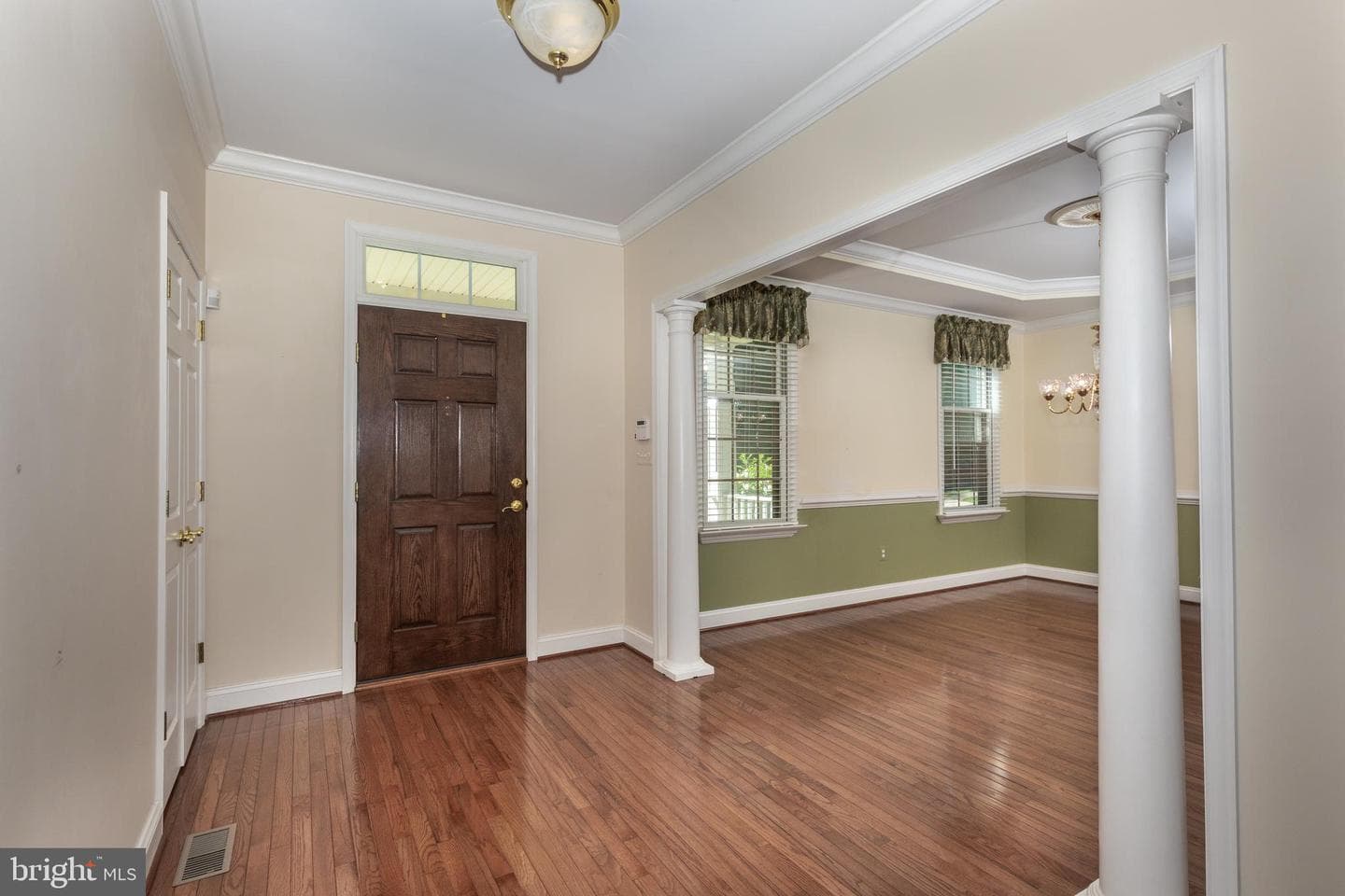 760 Charingworth Road photo 2