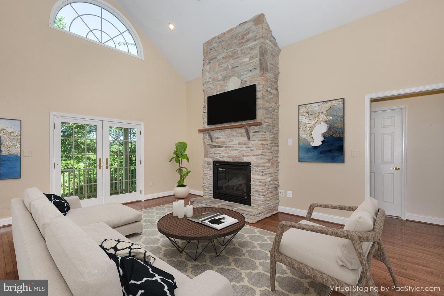 760 Charingworth Road photo 6