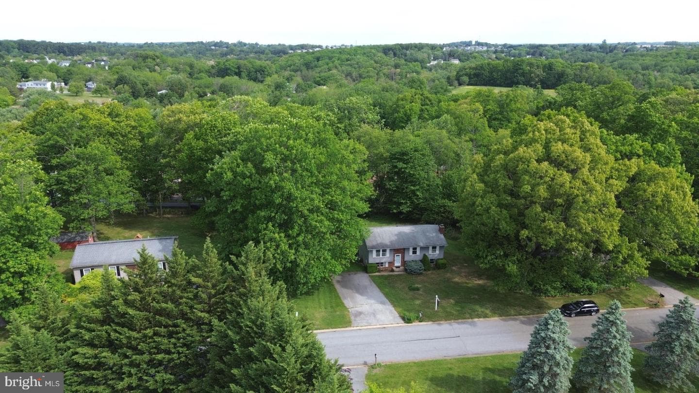 622 Barnes Avenue photo 3