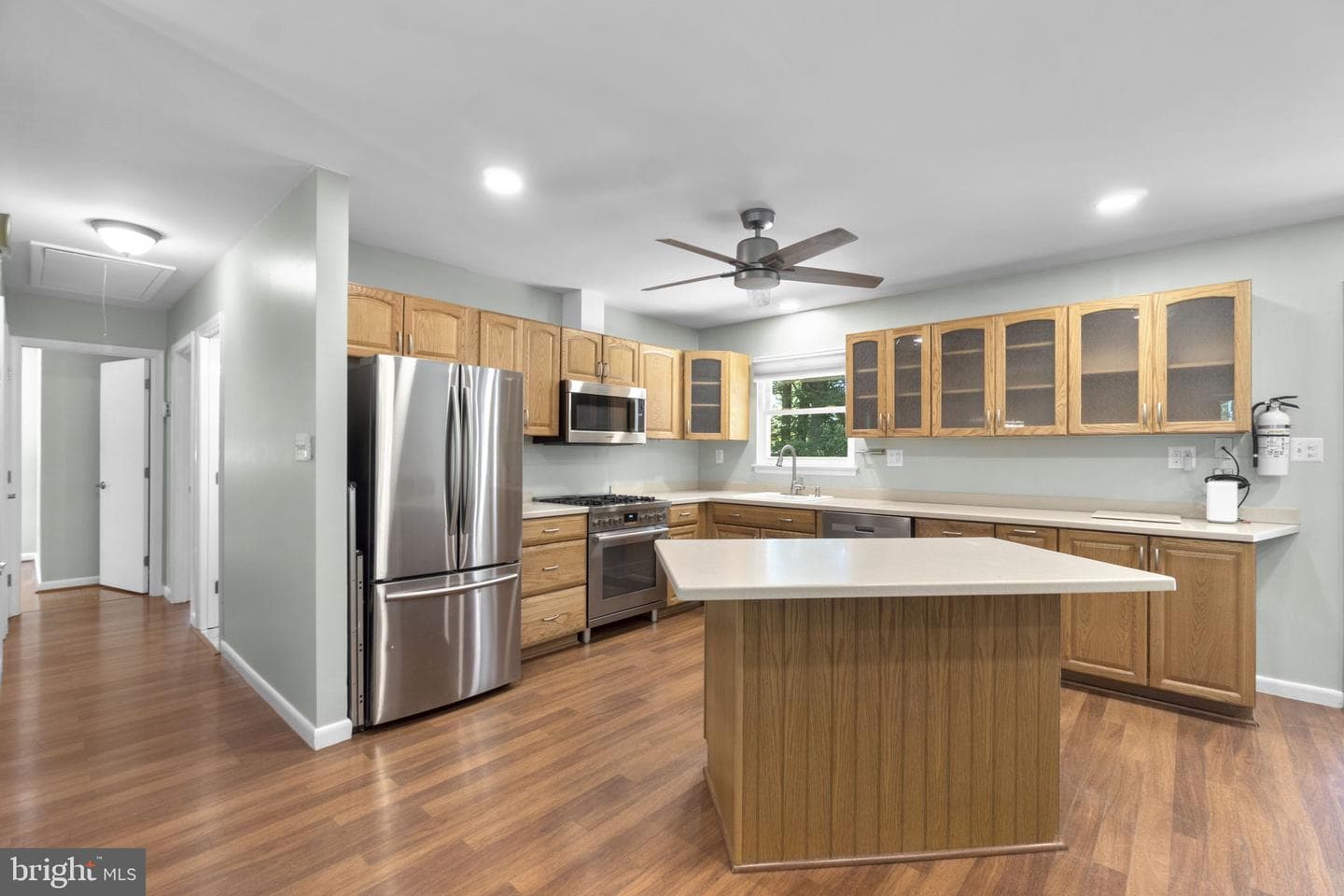 5804 Miriam Drive photo 20