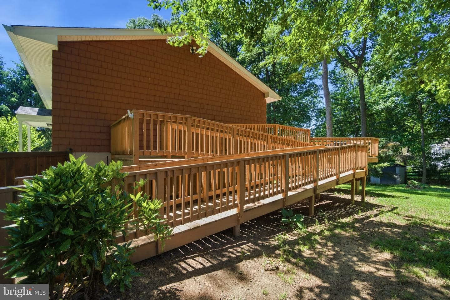 5804 Miriam Drive photo 4