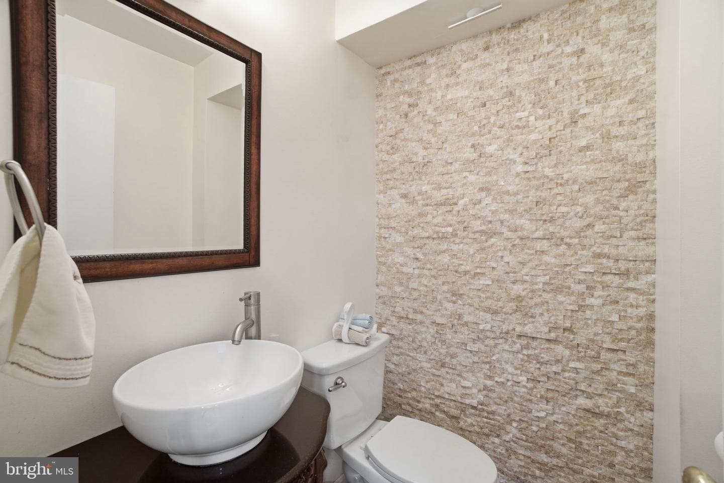 6407 Taper Court photo 14