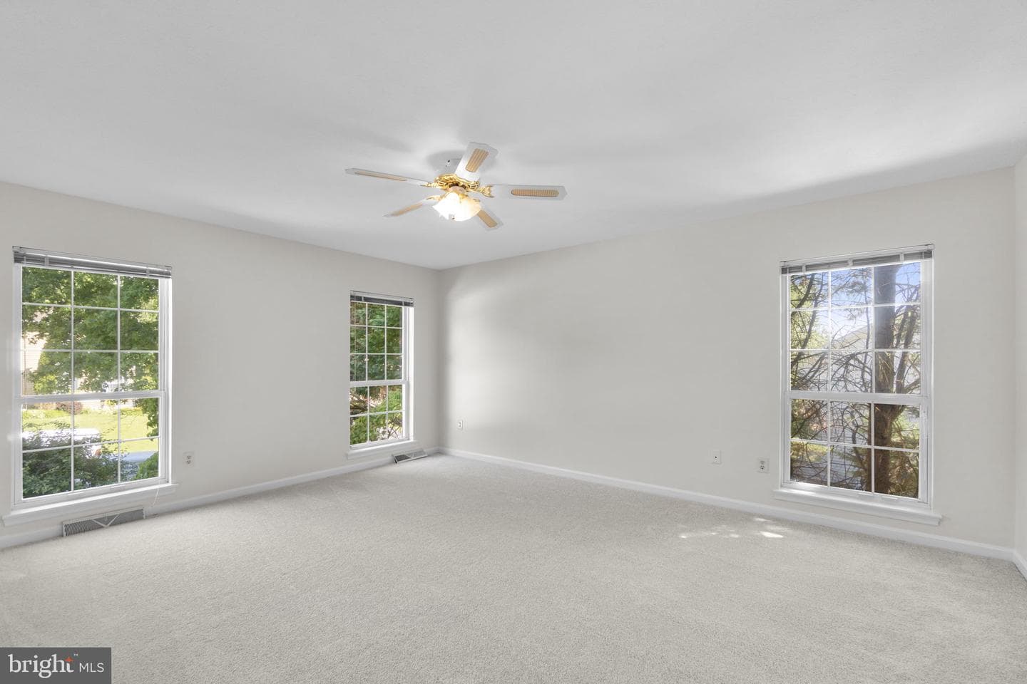 76 Marhill Court photo 28