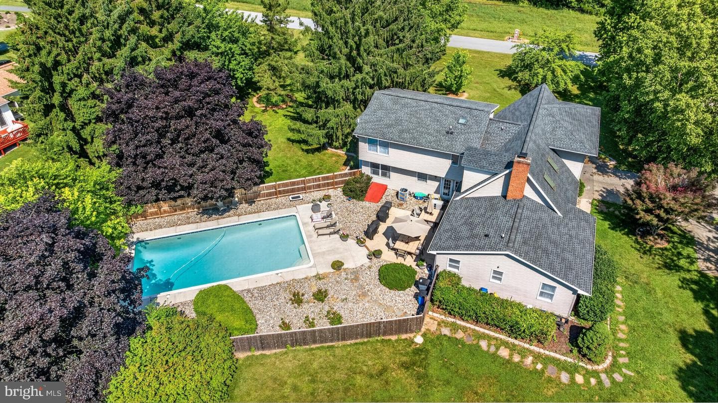 49 Rockland Road photo 8