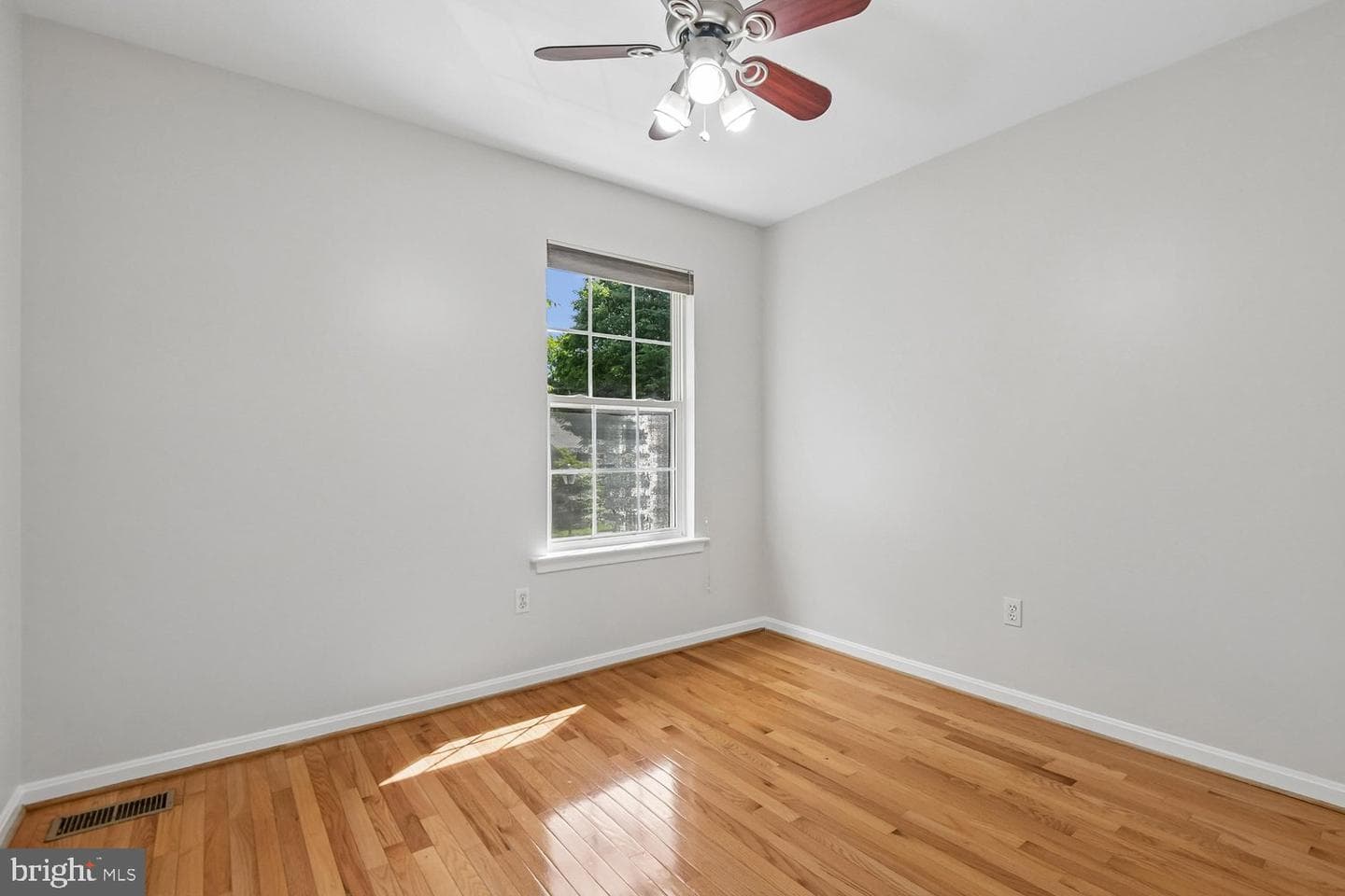 628 Autumn Sky Court photo 15