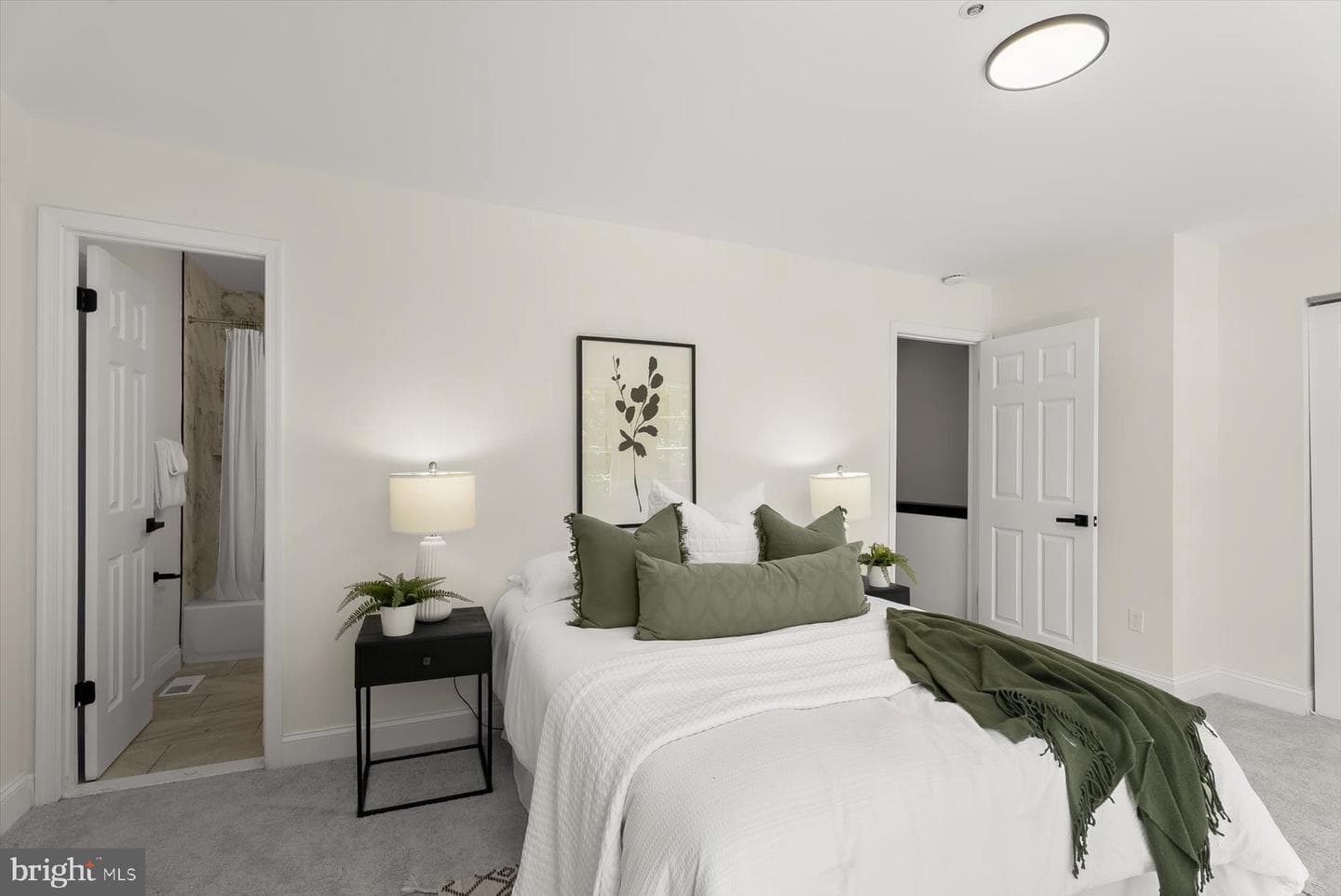 782 Medinah Circle photo 16