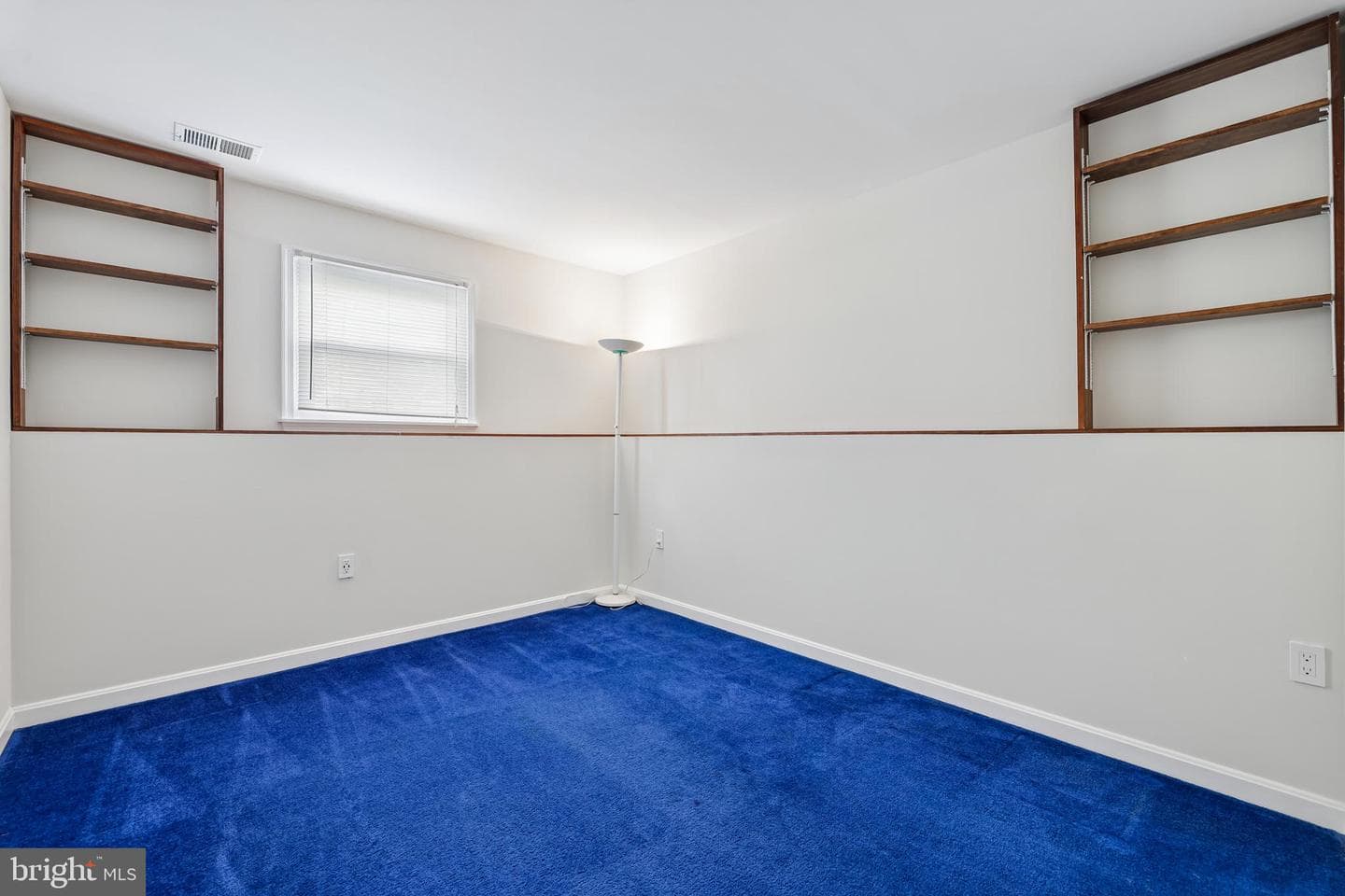 902 Clauser Court photo 30