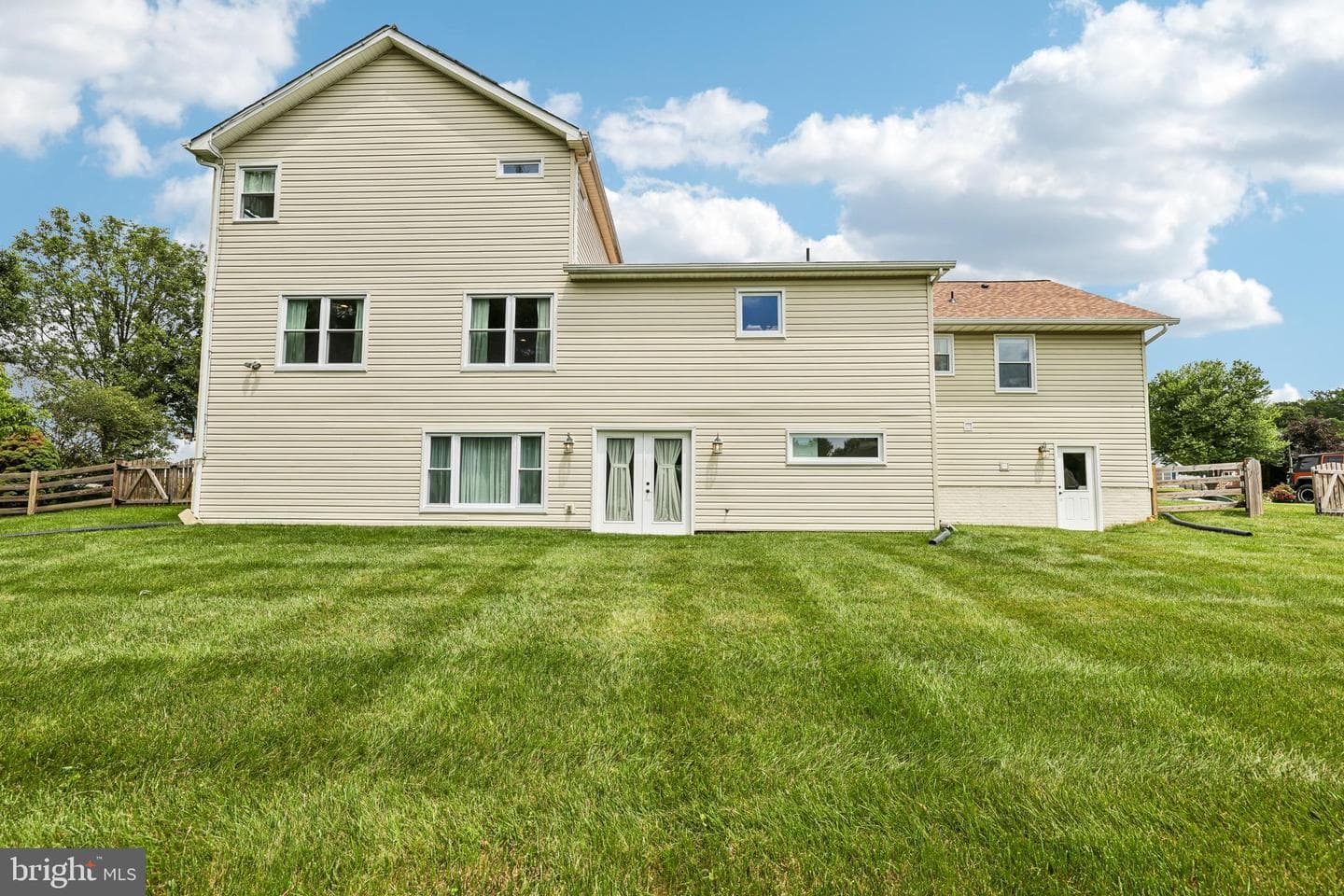 902 Clauser Court photo 78