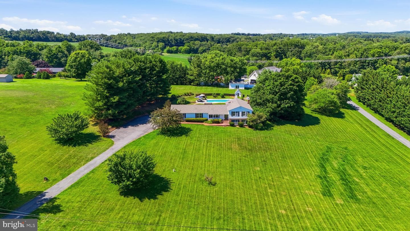 3814 Boteler Road photo 49