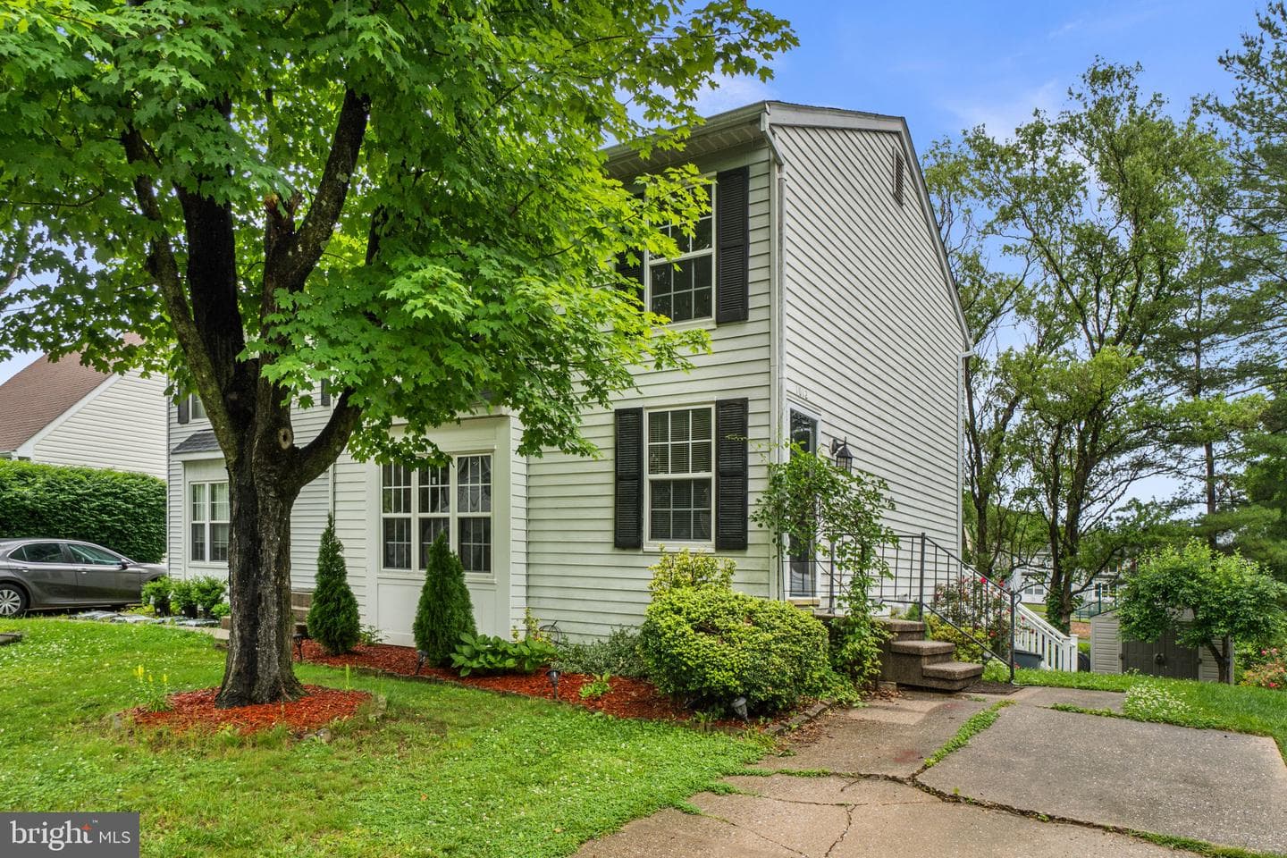 1012 Balsam Lane photo 2