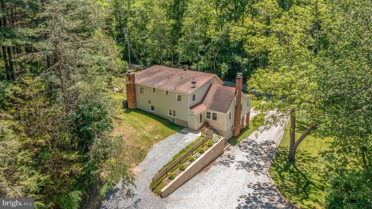 2816 Littlestown Pike photo 8