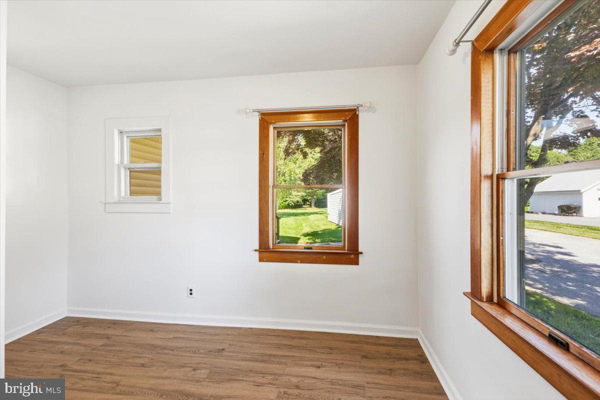 6824 Woodbine Road photo 24